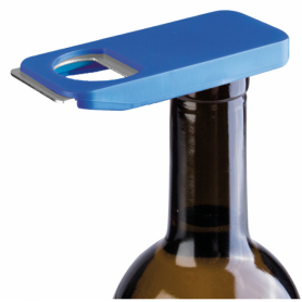 Plastic bottle opener with cap function. Boire